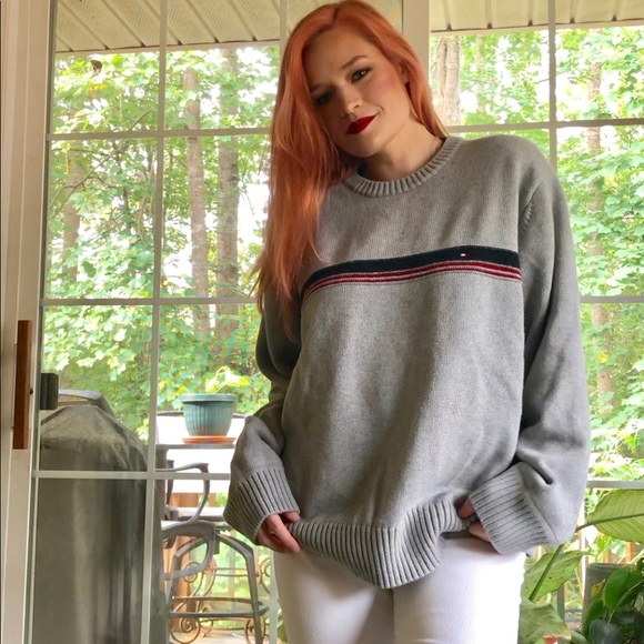 Tommy Hilfiger Sweaters - Cozy knit Tommy sweater ❤️💙 Tommy Hilfiger Sweaters - Cozy knit Tommy sweater ❤️💙